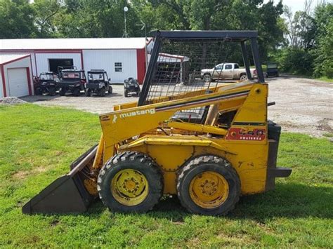 owatonna 440 skid steer specs